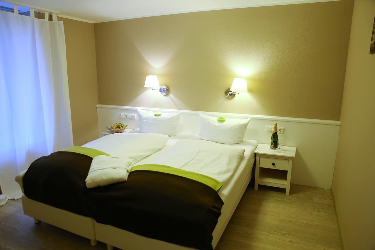 Waldhotel Wilhelmshoehe Фройденберг Экстерьер фото