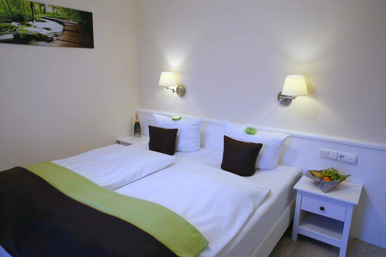 Waldhotel Wilhelmshoehe Фройденберг Экстерьер фото